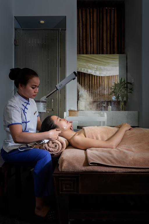Alba Spa Hotel Hue Buitenkant foto